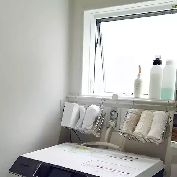 「こんなところも収納に！つっぱり棒で新たな収納スペースを」の画像