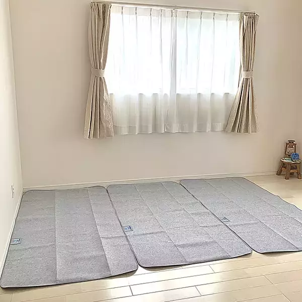 「ベッドより快適かも？お部屋が広々使える「ふとん生活」の始め方」の画像