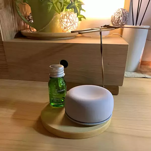 「どんなときも、お気に入りのアロマとともに。無印良品のアロマストーン実例」の画像