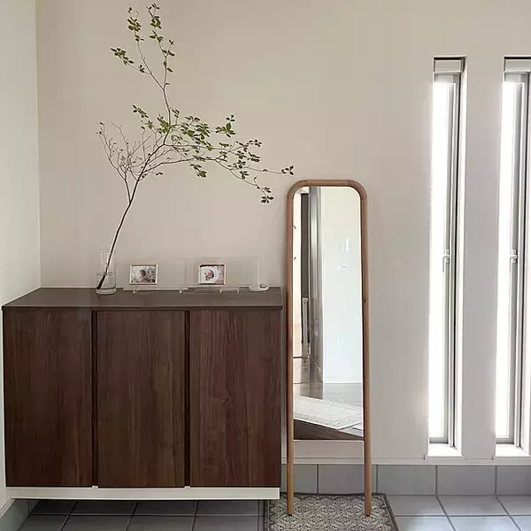 「玄関を見栄えよく整えてお出迎え♡3つのテイスト別カタログ」の画像