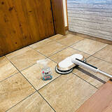 「お手入れの行き届いた明るく気持ちのいい空間に♪たたきから壁や天井まで玄関全体のお掃除アイデア」の画像1