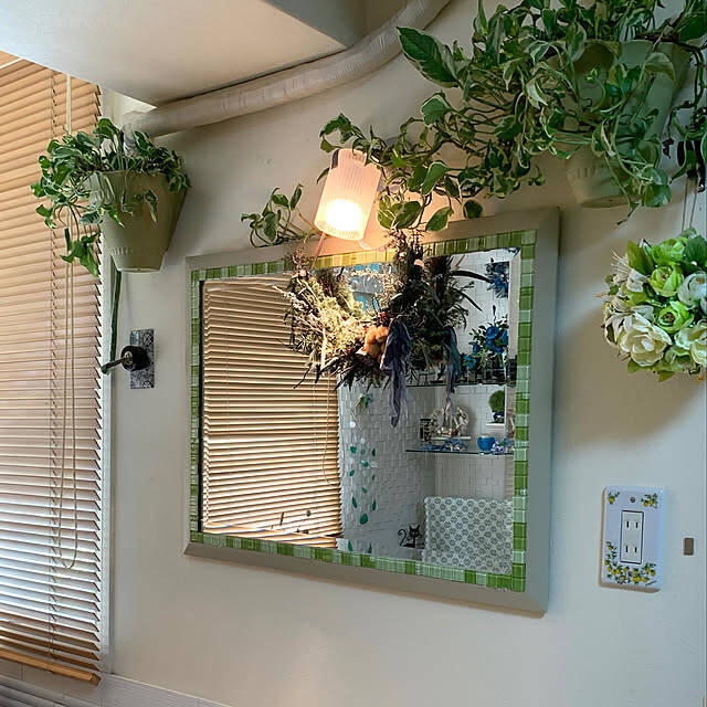 プチDIYで暮らしにアクセントを！ダイソーのガラスタイルを使ったDIYアイデア実例集