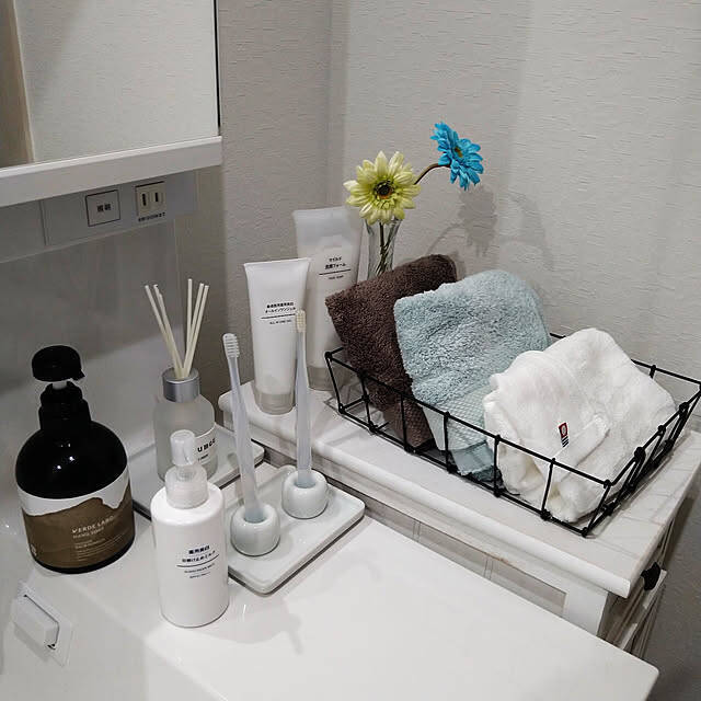 小さいのに安定感抜群！多用途に使える無印良品の歯ブラシスタンド