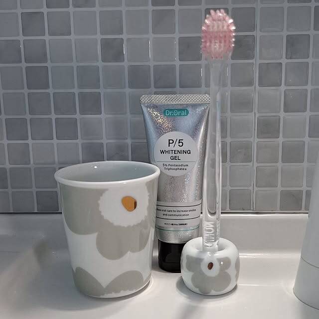 小さいのに安定感抜群！多用途に使える無印良品の歯ブラシスタンド