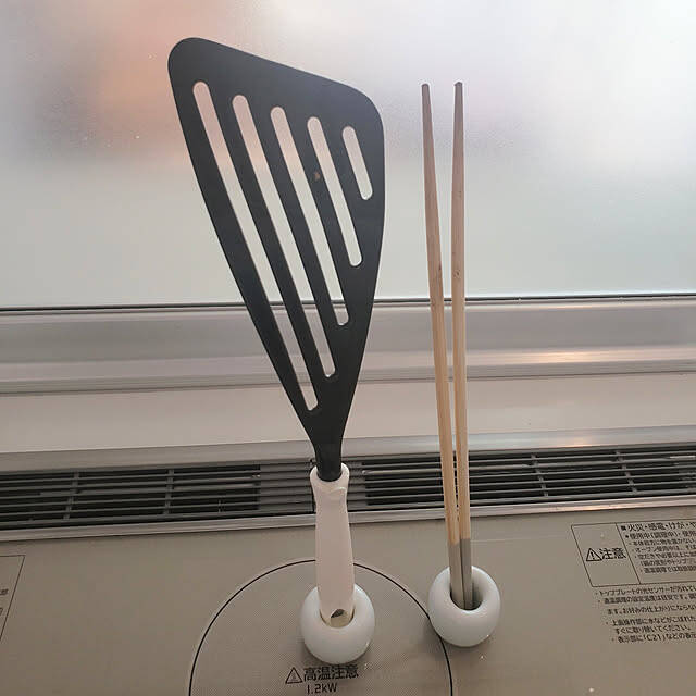 小さいのに安定感抜群！多用途に使える無印良品の歯ブラシスタンド