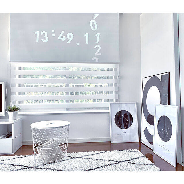 いろいろな目的で使える！ニトリのロールスクリーンがあるお部屋