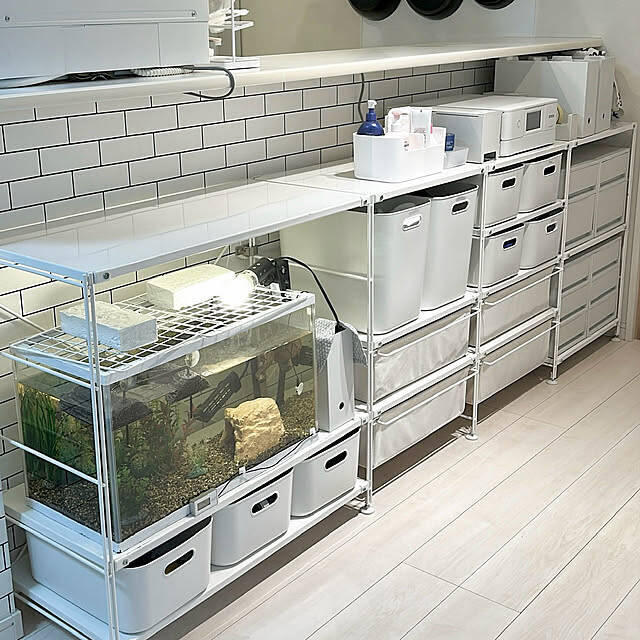 カウンター下は収納場所に最適！スペースに合うアイテムを活用した収納アイデア6選