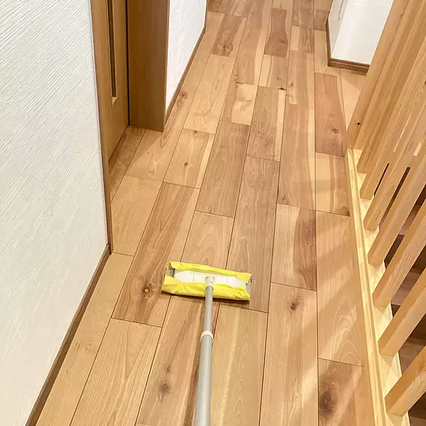 「見た目も使いやすさも求めたらやっぱり無印良品！暮らしに取り入れたいモップをご紹介」の画像