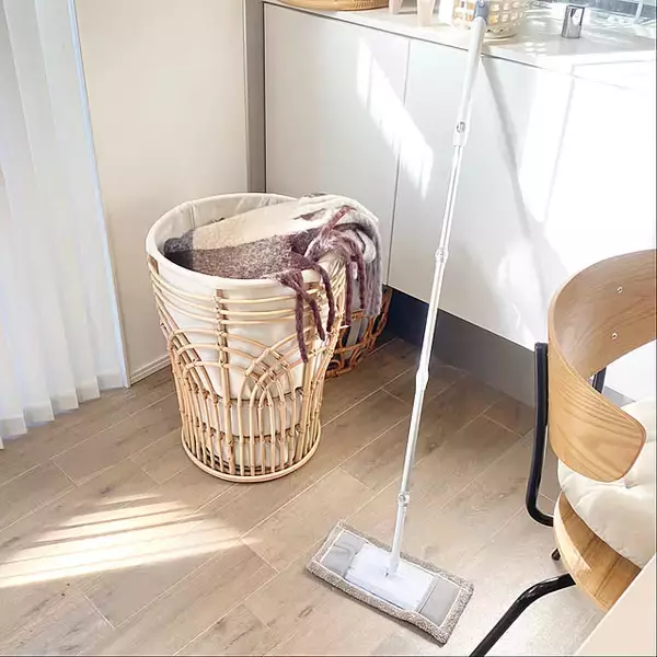「見た目も使いやすさも求めたらやっぱり無印良品！暮らしに取り入れたいモップをご紹介」の画像