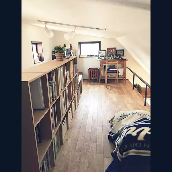 「一度はこんな場所に住んでみたい☆屋根裏部屋のインテリア」の画像