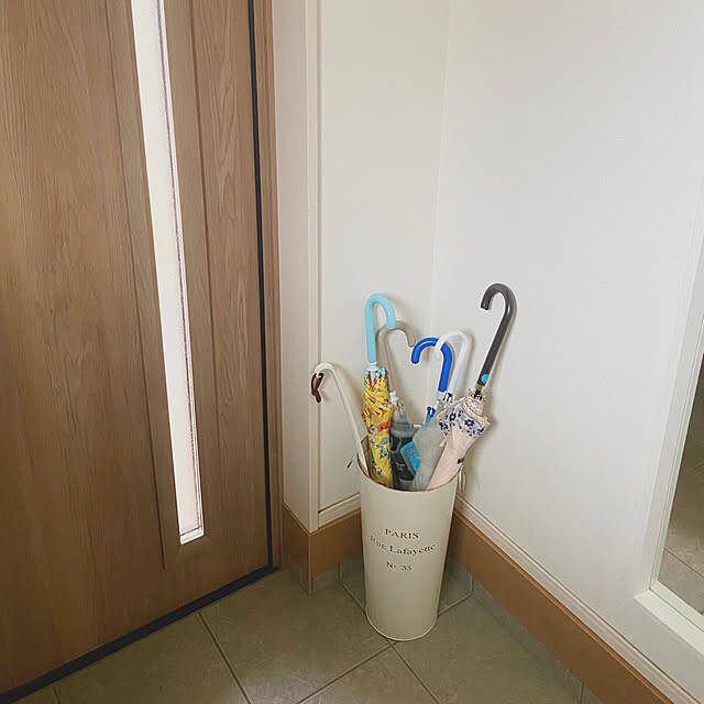 玄関に置くと気分が上がる！見た目と実用性を両立した傘立てをご紹介