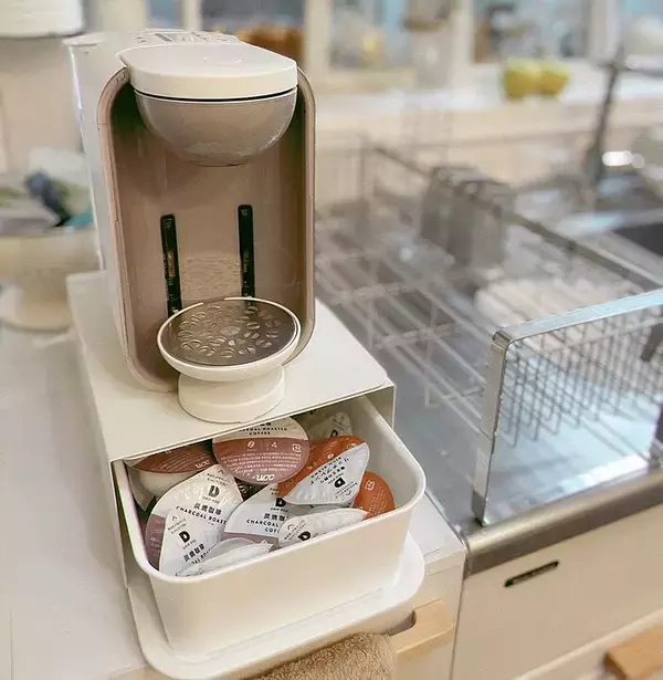 「「ブックエンドとボックスで作る、小物収納に便利な引き出し」 by Makoさん」の画像