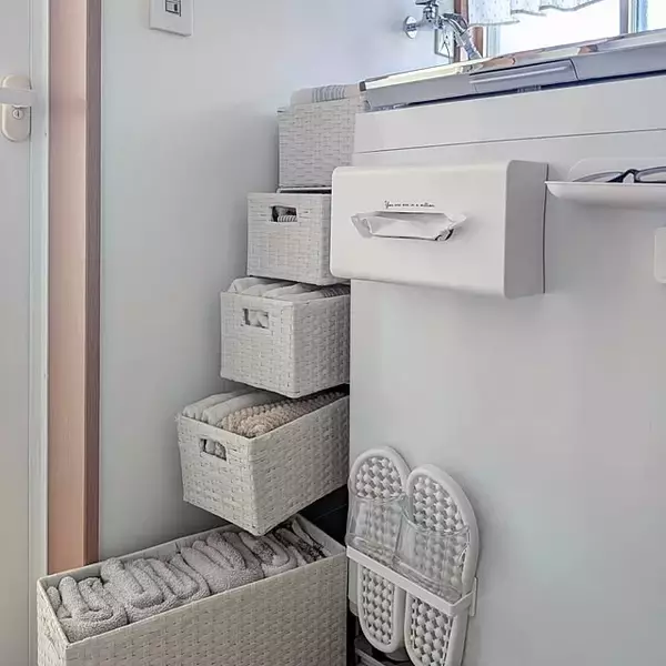 「いつでも気持ちよく取り出せる！バスタオル収納をキレイに整えるコツ10選」の画像
