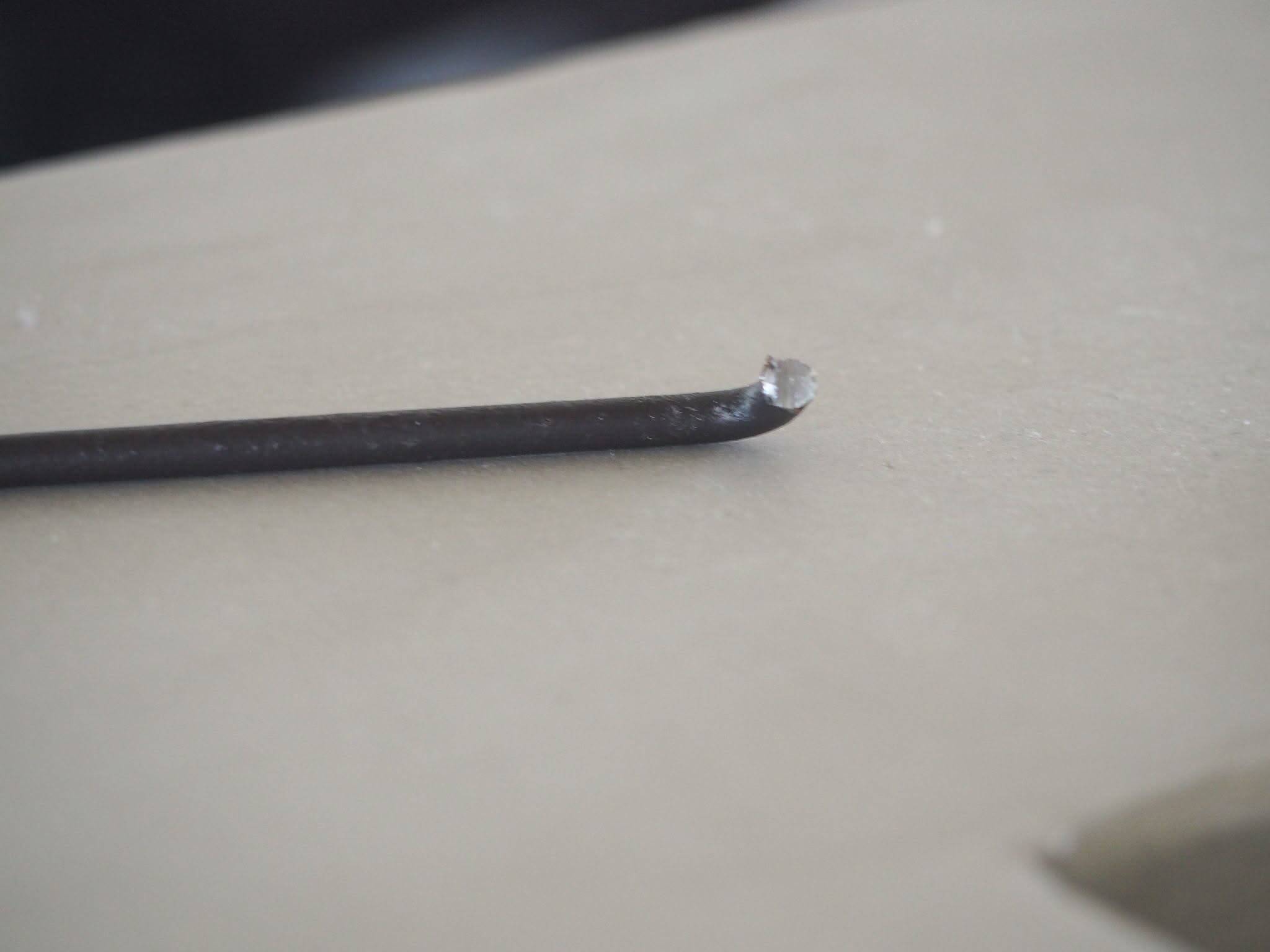 「棚の下をカスタマイズ！マグネットアイアンパーツのつくり方」 by Akiy15さん