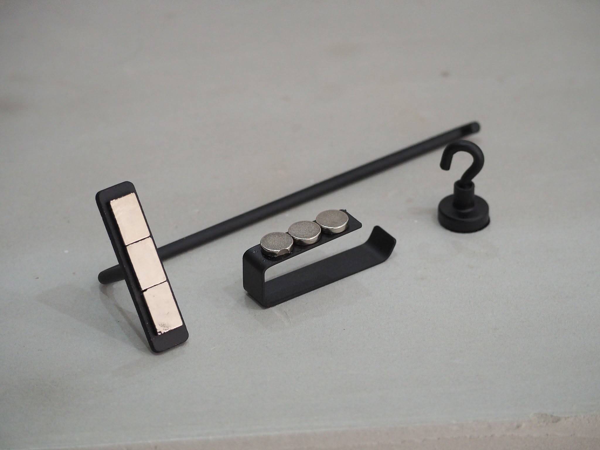 「棚の下をカスタマイズ！マグネットアイアンパーツのつくり方」 by Akiy15さん