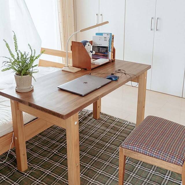 DIYならサイズもデザインも思いのまま！世界にひとつの手作りデスクアイデア