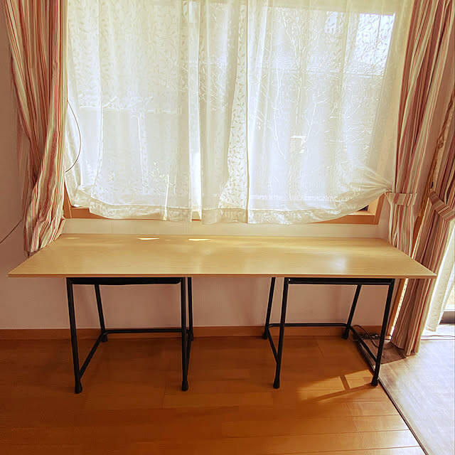 DIYならサイズもデザインも思いのまま！世界にひとつの手作りデスクアイデア