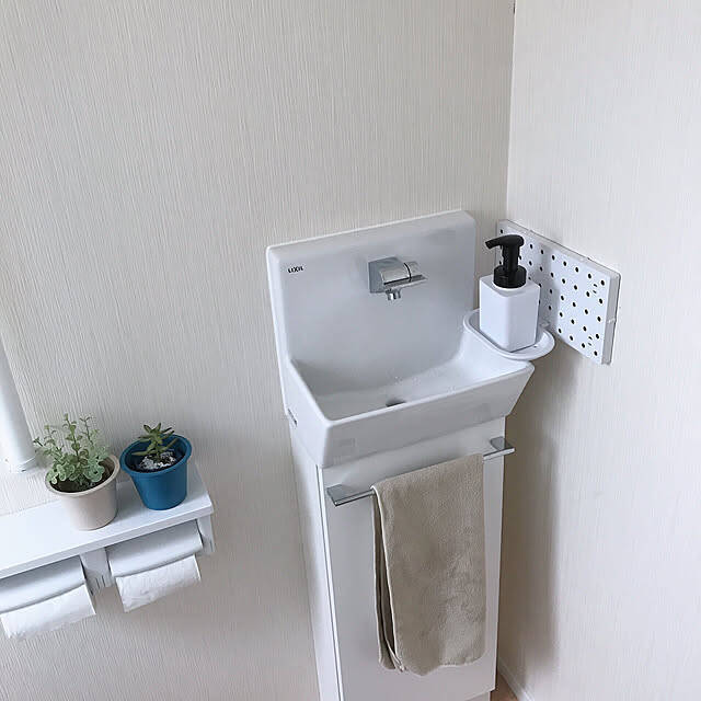 自分だけの使いやすい壁面収納が作れる！ダイソーのパンチングボード活用術