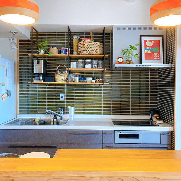 わが家ならではの魅力がつくれる カラーのタイルでキッチンにアクセント 22年3月31日 エキサイトニュース