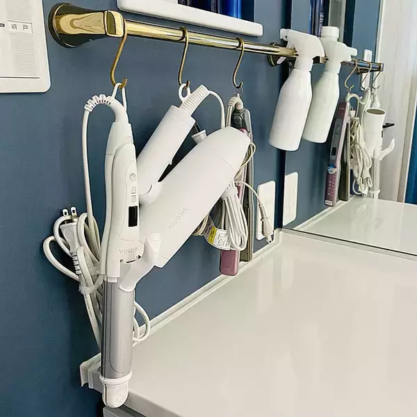「スッキリとして使いやすく！「ヘアアイロン」収納のお悩み解決」の画像