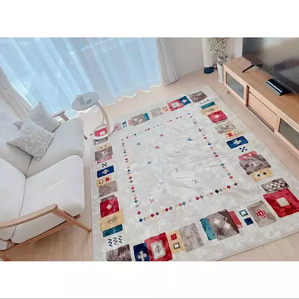 「お手ごろ価格で極上のリラックスタイムを実現☆お部屋にあわせて選べるニトリのラグ6選」の画像