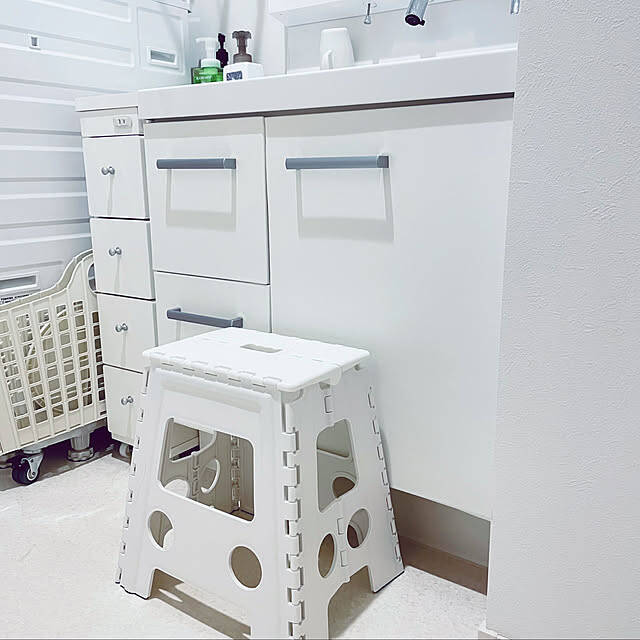 家中の高いところを攻略！便利アイテムを活用した高所掃除のコツ