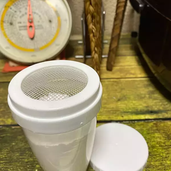 「一度使ったらもう手放せない♡暮らしに役立つセリア・ダイソーの便利アイテム10選」の画像