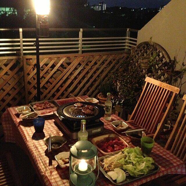 出かけなくてもアウトドア気分を♪おうちBBQで気分を上げる