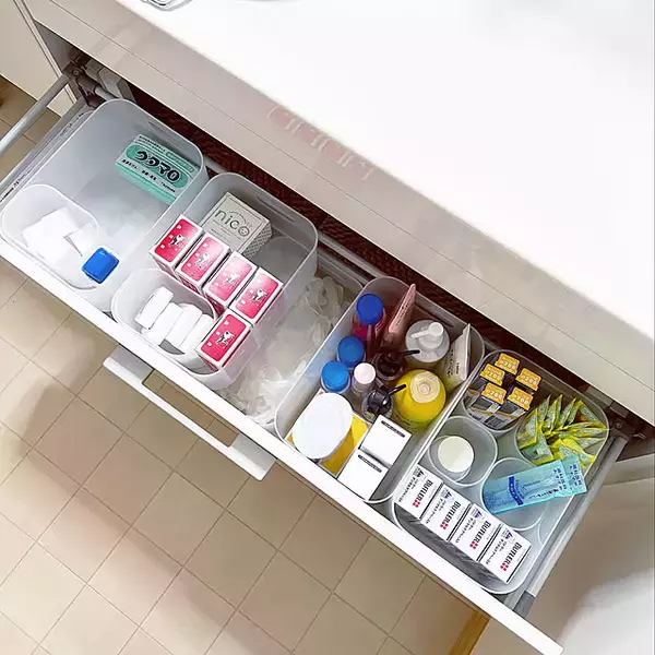 「洗面所はダイソーアイテムで整う！参考にしたいプチプラ収納アイデア6選」の画像