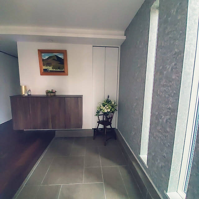 家に入った瞬間から気分が上がる♪見栄えばっちりな玄関インテリアの作り方