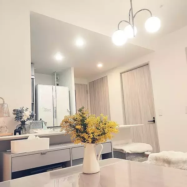 「「白と光を味方に、すっきり暮らす。奥行きと温もりを感じるホワイトインテリア」 by wisteriaさん」の画像