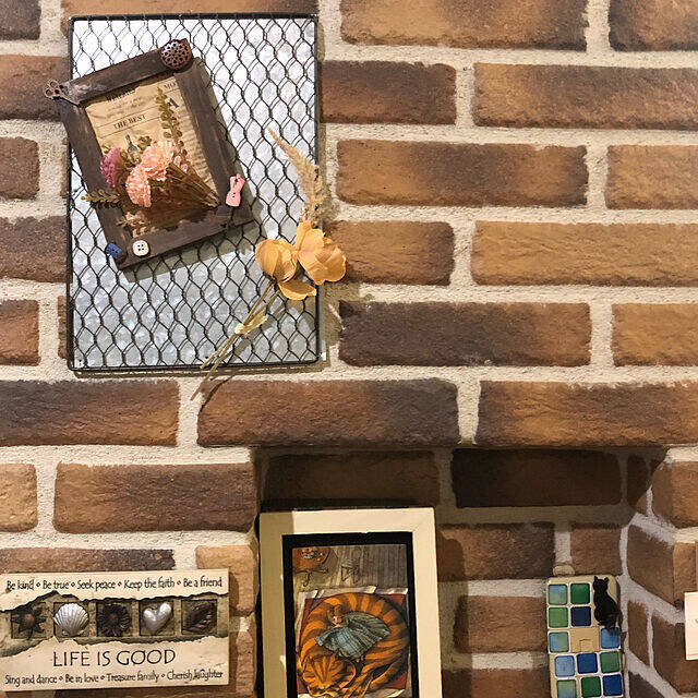 心がときめく空間演出に セリアのアイテムでつくる壁面ディスプレイ 22年2月10日 エキサイトニュース