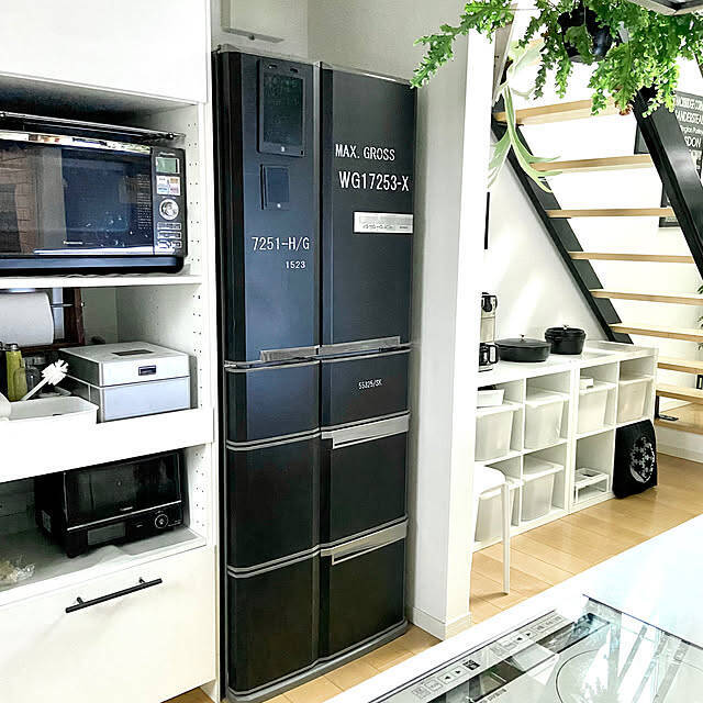 セリアのアイテムで収納作りも模様変えも♪キッチンDIYアイデア6選