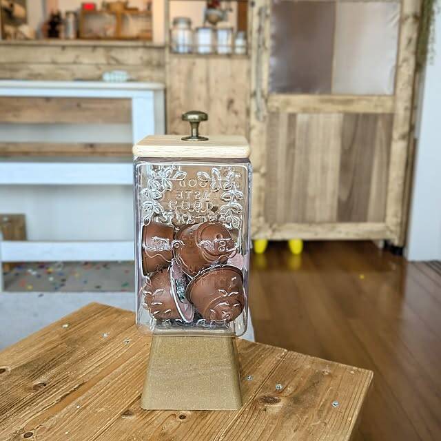 セリアのアイテムで収納作りも模様変えも♪キッチンDIYアイデア6選