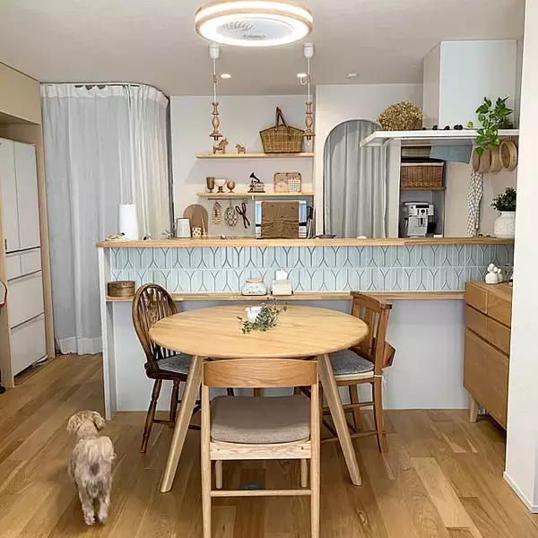 「「素材とトーンをそろえて心地よく。木の温もりが広がるキッチン」 by AONAさん」の画像