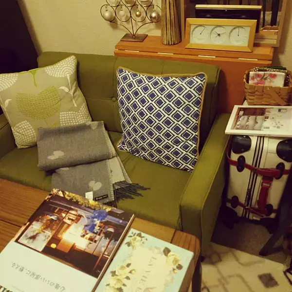 「飾って使って楽しむ！スーツケース＆トランクをリビングに」の画像