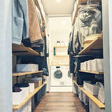 「使いやすさ満点！家事や整理整頓がはかどるウォークスルー収納の作り方」の画像6