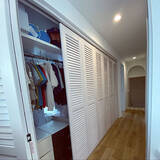 「使いやすさ満点！家事や整理整頓がはかどるウォークスルー収納の作り方」の画像7