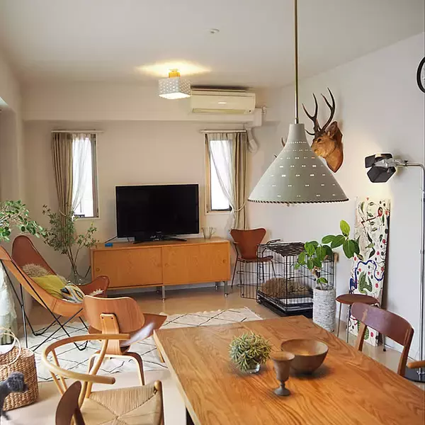 お部屋の形を最大限に活かして広々した生活を実現。縦長リビングの使い方10選