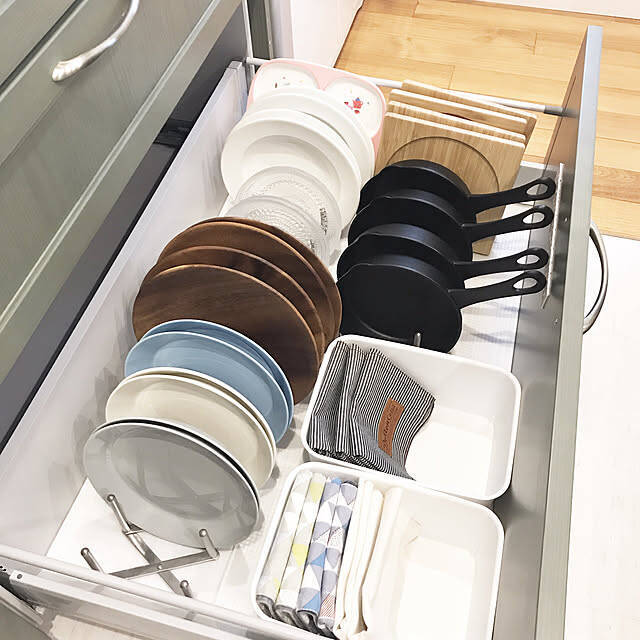 ごちゃつく食器がすっきり片付く！IKEAアイテムで叶える収納アイデア7選