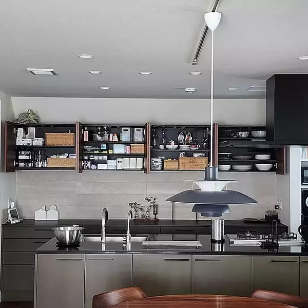 生活スタイルや好みに合う収納方法が見つかる！キッチン背面収納の実例6選