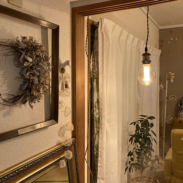 レトロ感がたまらない♪明かりがインテリアになるエジソン電球