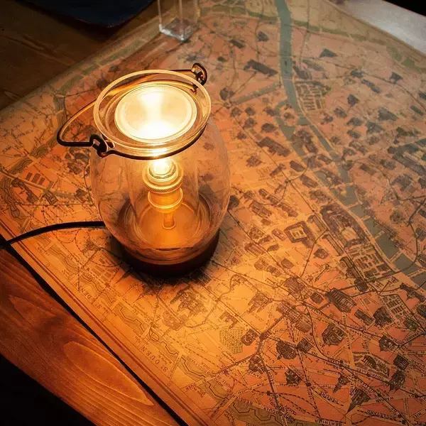 「やさしい灯りでお部屋を癒し空間に♡デザイン性も抜群なおすすめのランタン」の画像