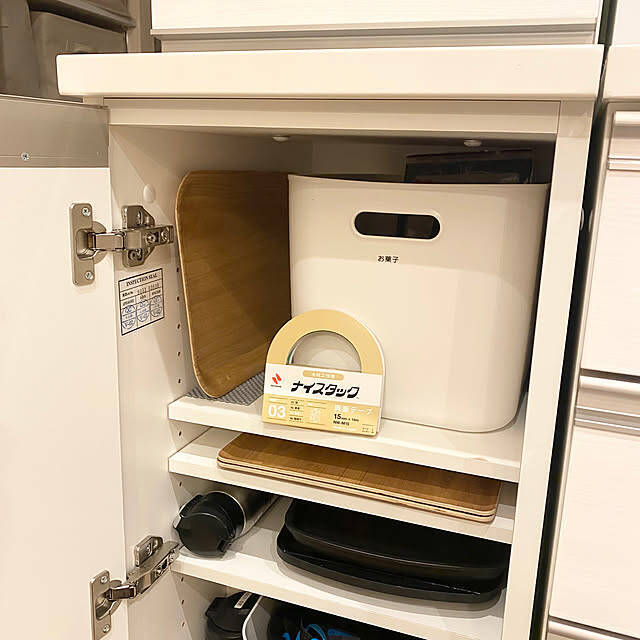 省スペースで使いたいときにサッと手に取れる！トレーの収納アイデア6選