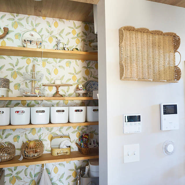 省スペースで使いたいときにサッと手に取れる！トレーの収納アイデア6選