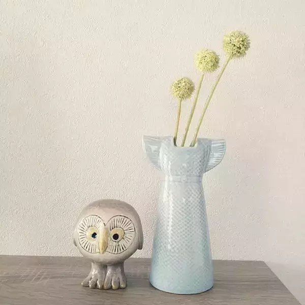 「季節の花をみずみずしく引き立てる。花との暮らしが楽しくなる花瓶・フラワーベース」の画像