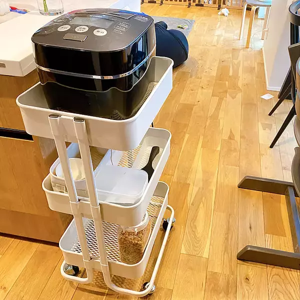 「家事の効率アップに直結☆炊飯器と電子レンジの置き方・置き場所アイデア」の画像
