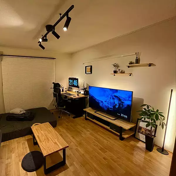 「限られたスペースを最大限に活かして快適な空間を。8畳の部屋の活用方法10選」の画像