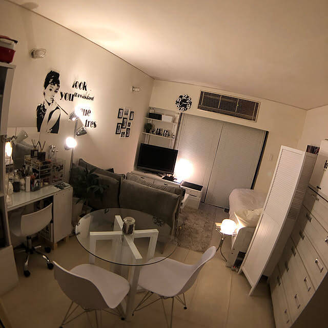 限られたスペースを最大限に活かして快適な空間を。8畳の部屋の活用方法10選