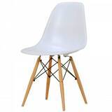 「主役級の美しさ！食卓を彩るこだわりのダイニングチェア10選」の画像13